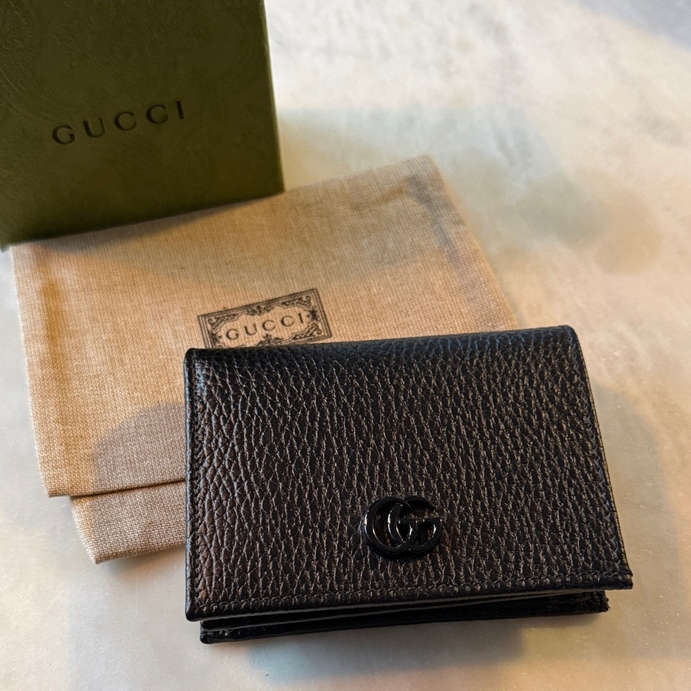 GUCCI MARMONT WALLET – BRAND NEW WITH ALL RECEIPTS - NEVER USED